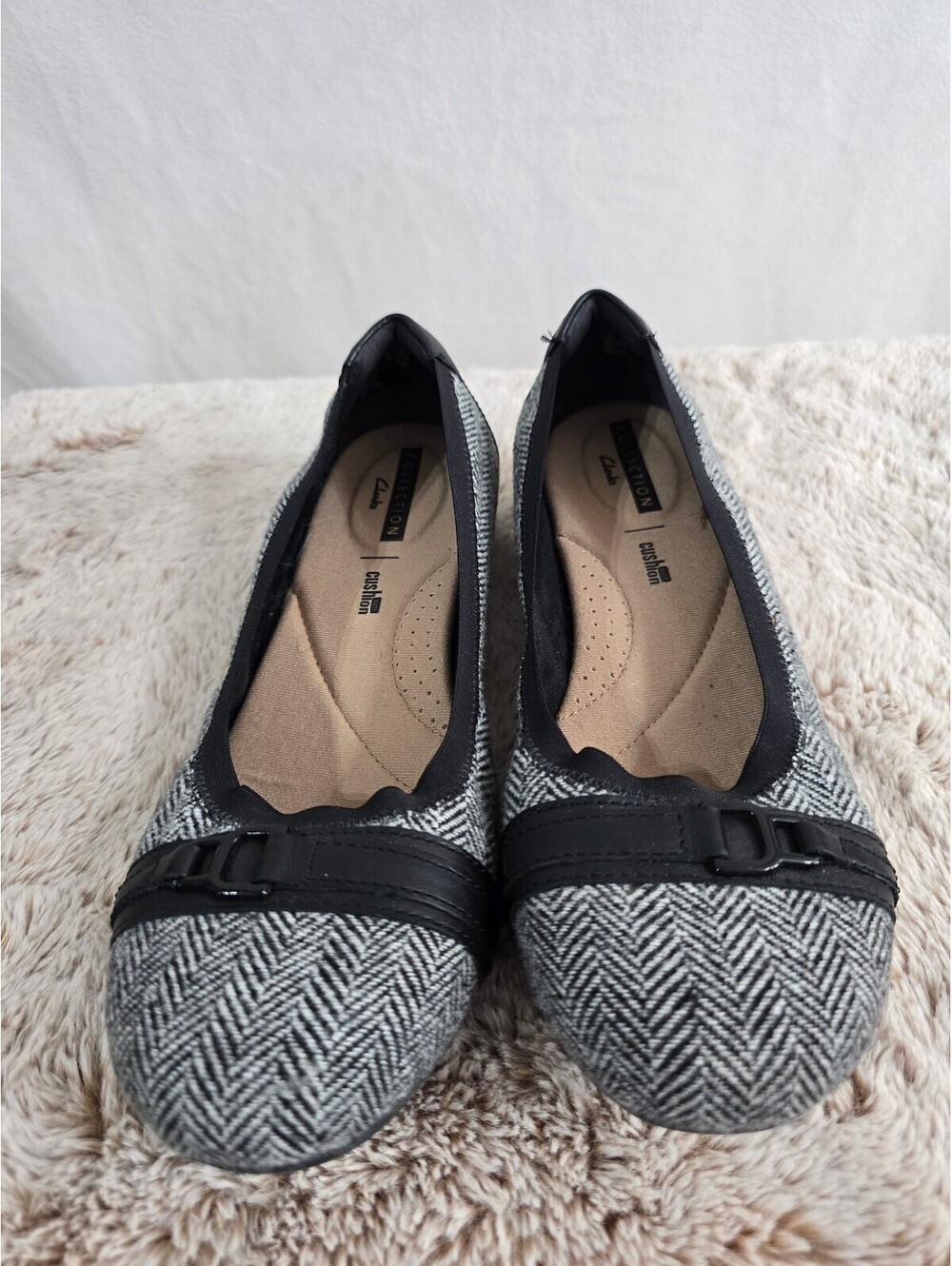 Clarks Collection Women's Slip-On Flats / Black and Gray Herringbone Size 9